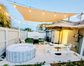Stunning 4BD Jacuzzi - 4 Min To Beach Panama City